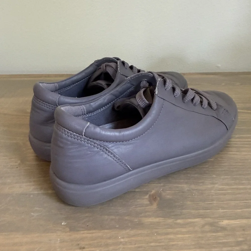 Ecco Women's 7-7.5 Grey Leather Gravity Low Top Lace Up Comfort Sneakers Shoes